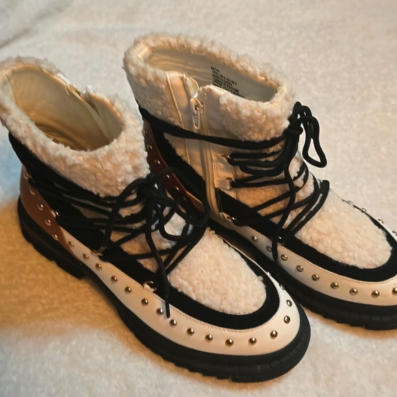 SHOE DAZZLE BETHY SIDE ZIP BOOTS SIZE 8-WOMEN'S EUC - Picture 3 of 11